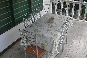 Nocleg ze śniadaniem Divers Lodge Guest House Beau Vallon
